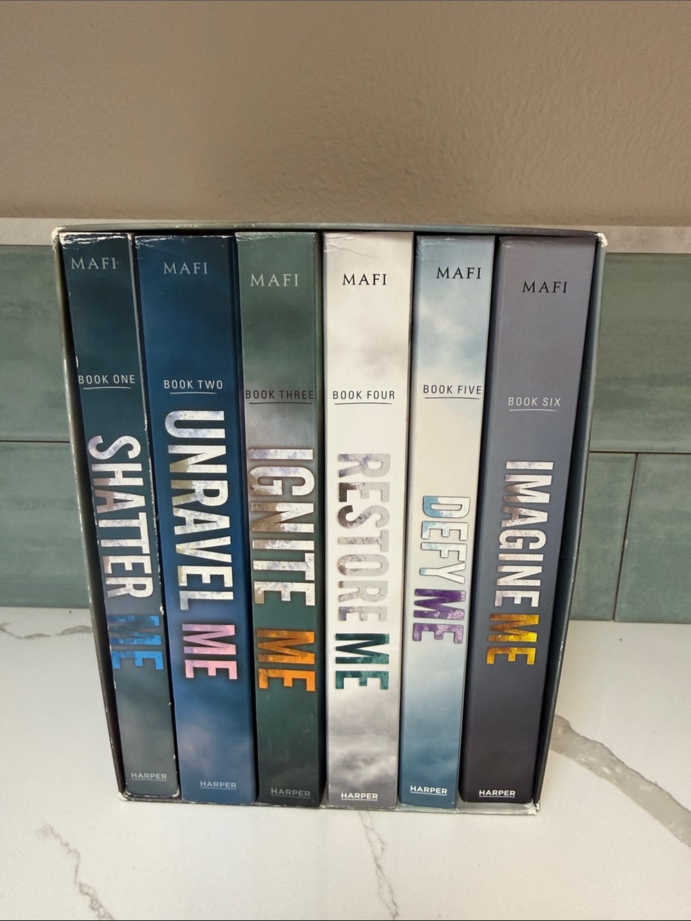 MAFI Shatter Me Series Box Set - 6 paperback Collection